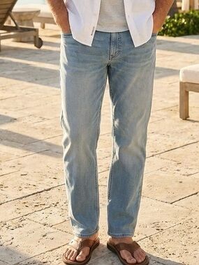Tommy Bahama Boracay Jeans Mens 42x30 Light Wash - Style ST124366 - Vintage Fit